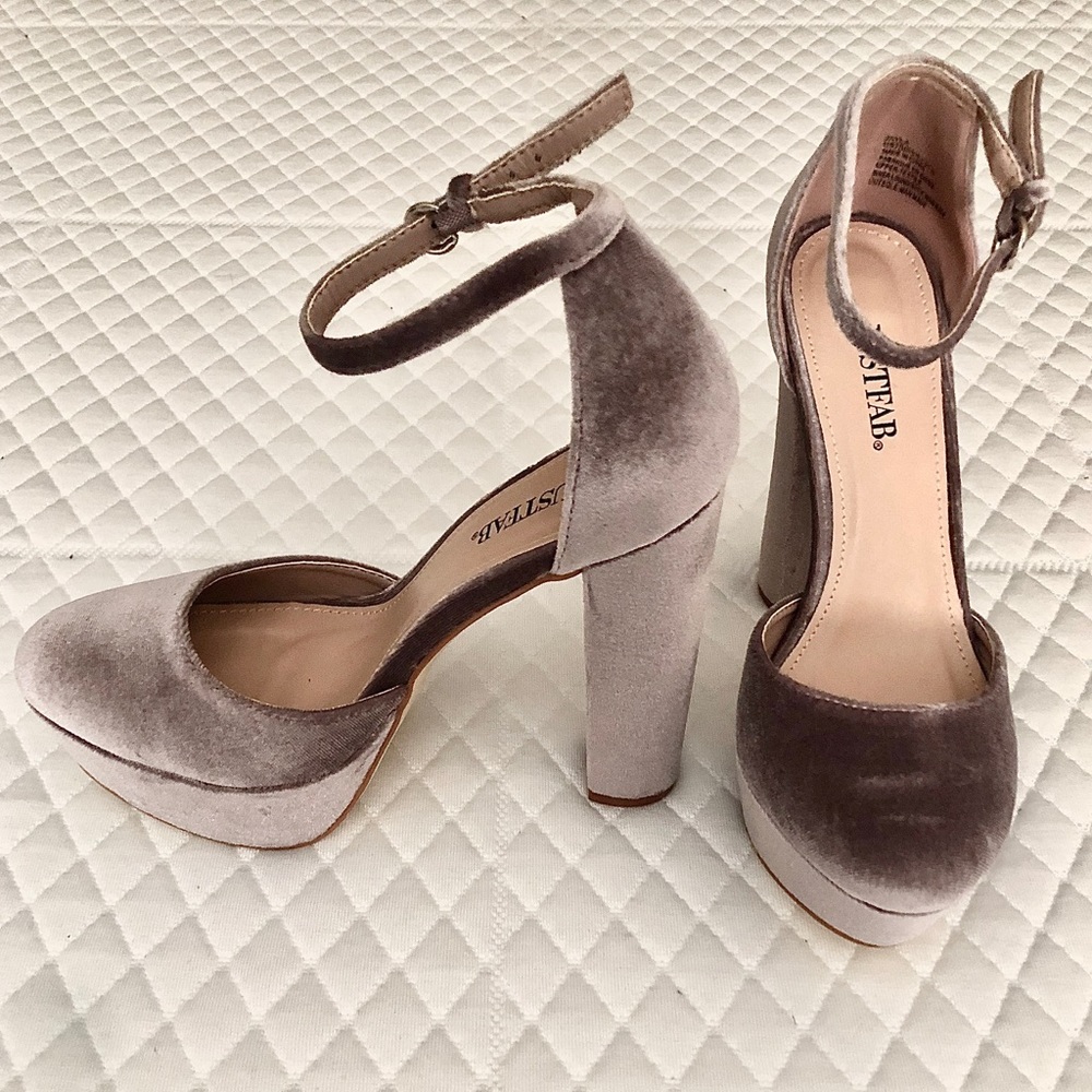 Velvet closed toe block heels